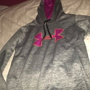 Under Armor Sweat shirt